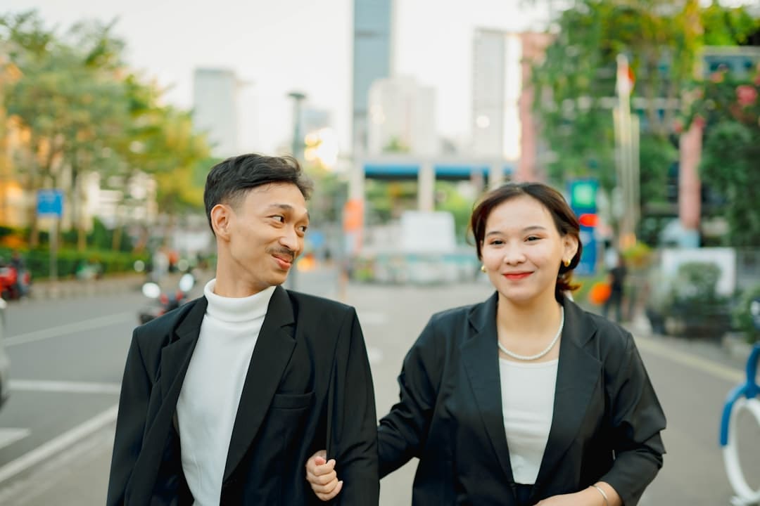 赵丽颖离婚后工作怎么逆袭?从艺人到本钱方的富丽回身
